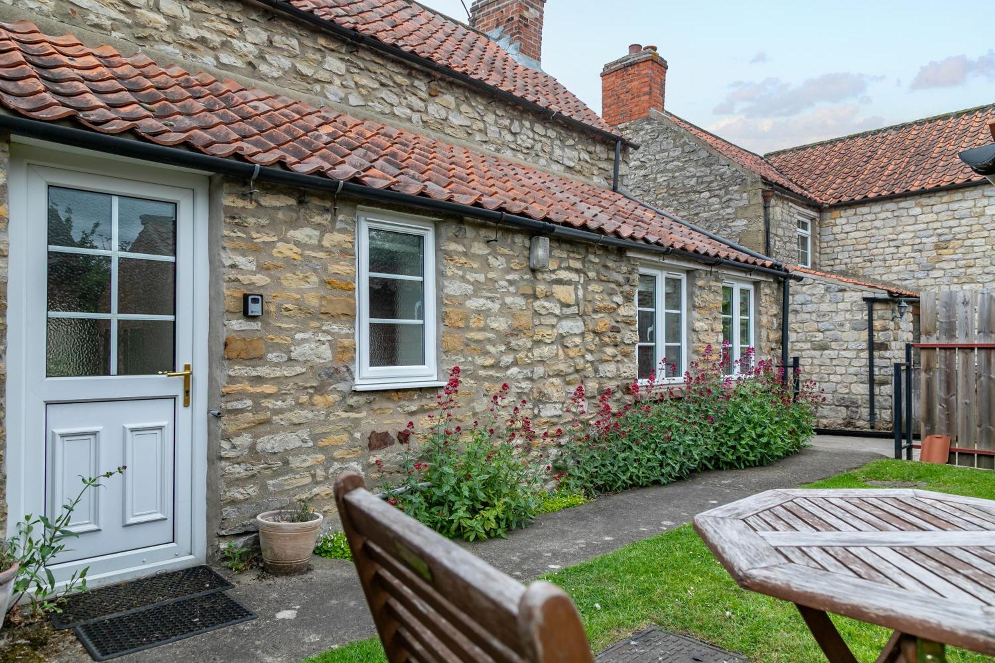 Pretty Yorkshire Stone Cottage Harome Eksteriør billede
